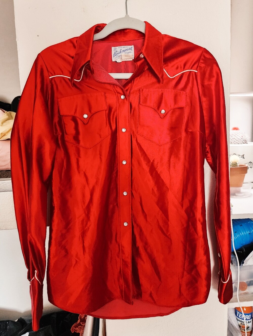 "ROCKMOUNT" WOMEN'S 70'S/80'S PEARL SNAP - RUBY RED